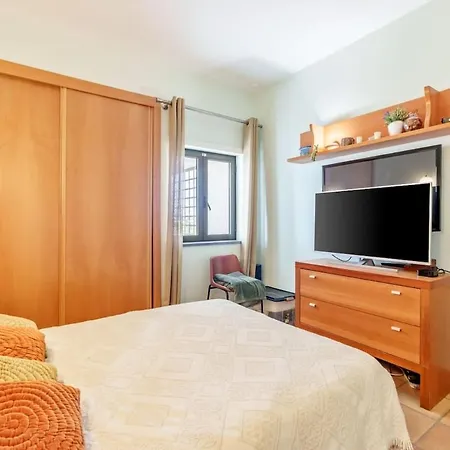 Mariana Palace לאגוּ‏ש