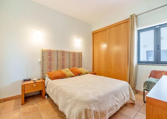 Mariana Palace * Lagos